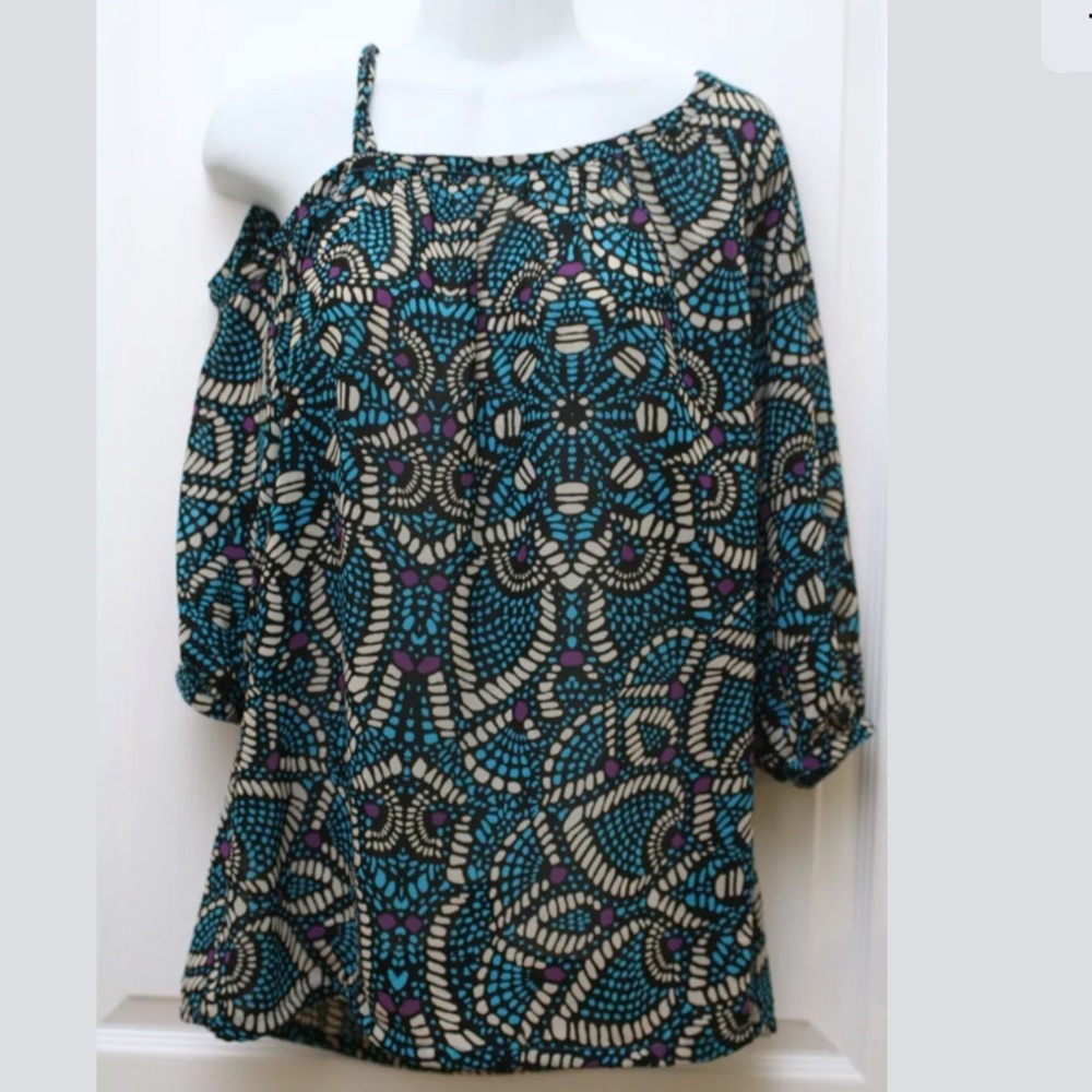 Nicole Miller Off Shoulder Patterned Blouse XS